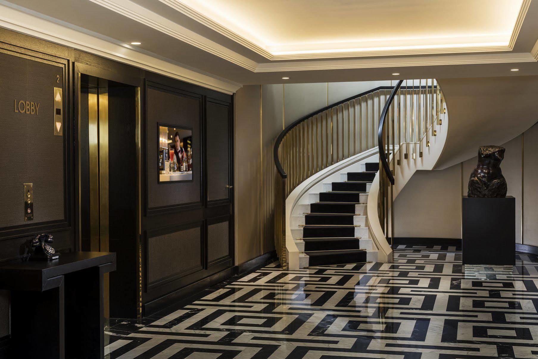 Hilton Plaza 4* Viena